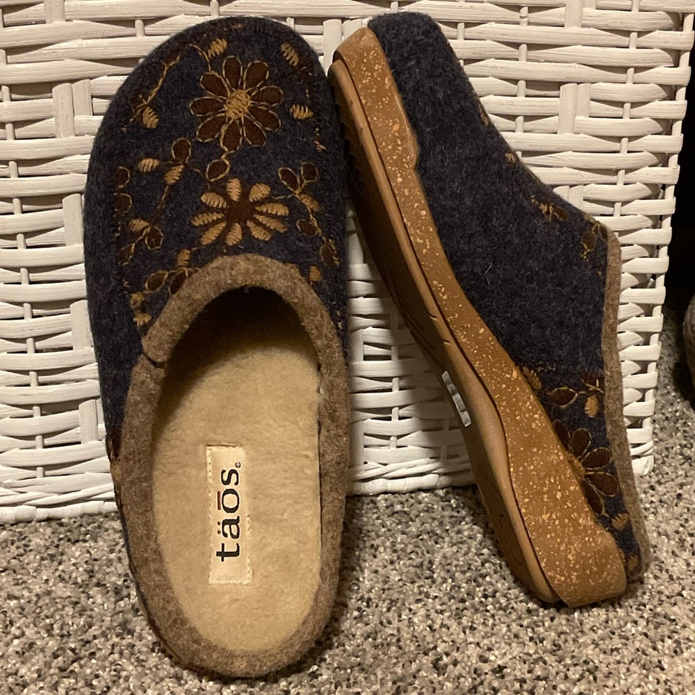 Taos slippers/clogs